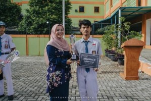 Penghargaan 4