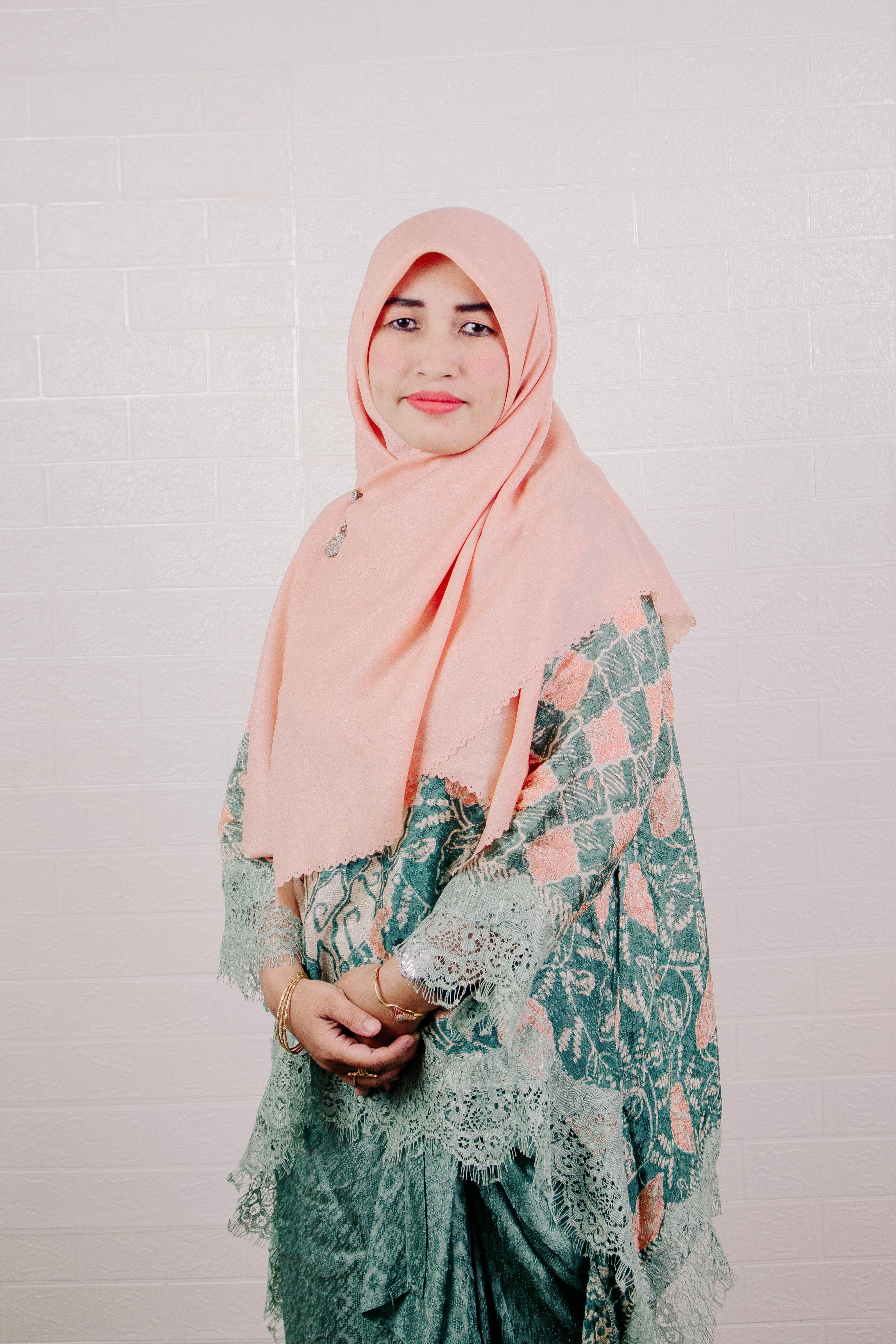 Nur Farida, S. Pdi